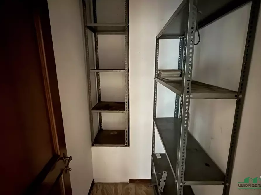 Immagine 21 di Quadrilocale in vendita  in Viale Vittorio Bottego 10 a Parma