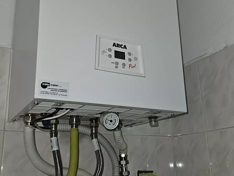 Immagine 35 di Trilocale in affitto  in Viale Tanara 13 a Parma