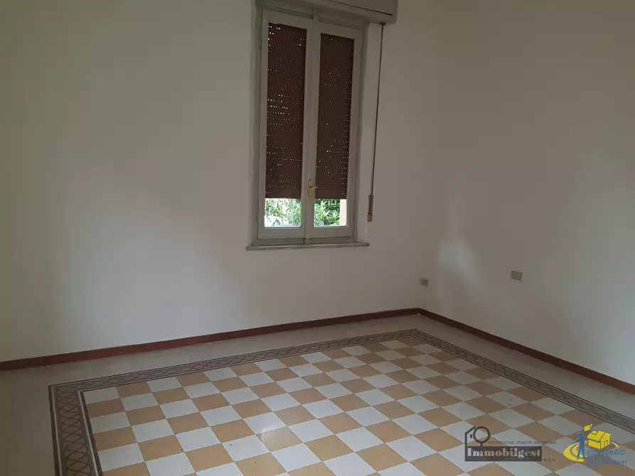 Immagine 21 di Trilocale in affitto  in Viale Tanara 13 a Parma