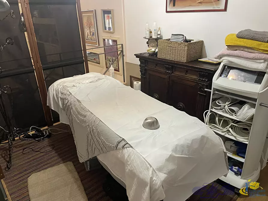 Immagine 19 di Loft/Open space in vendita  in Strada Giuseppe Mazzini 2 a Parma