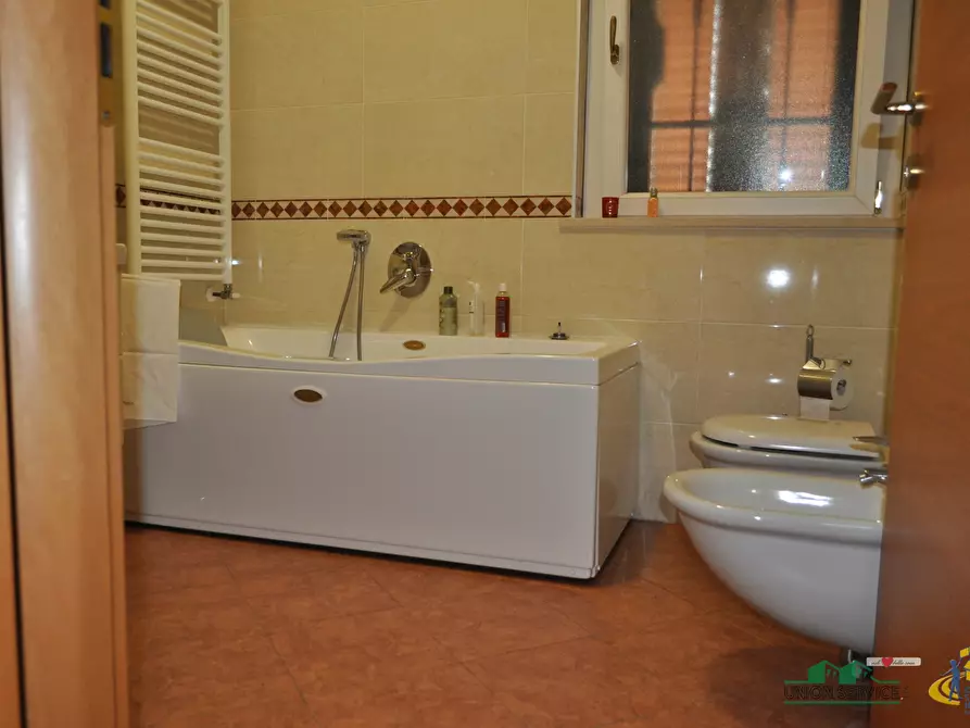 Immagine 31 di Villa in vendita  in Piazza I° Maggio a Sissa Trecasali