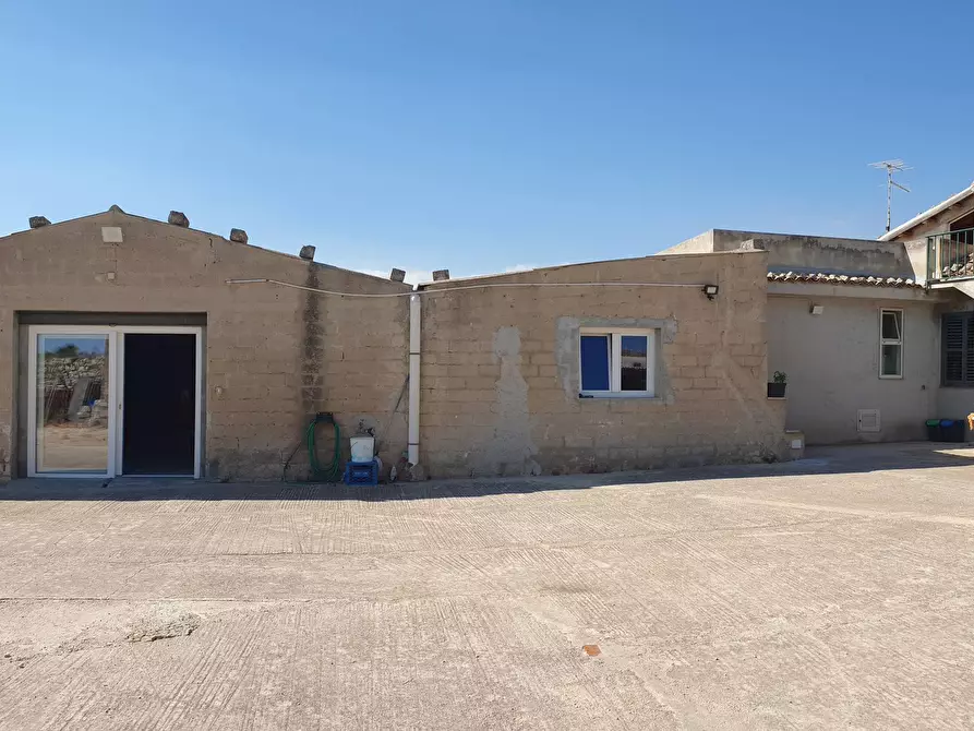 Immagine 5 di Villa in vendita  a Modica