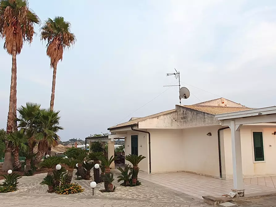 Immagine 5 di Villa in vendita  a Modica