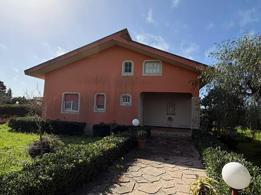 Immagine 1 di Villa in vendita  in Via dell'Origano a Ispica