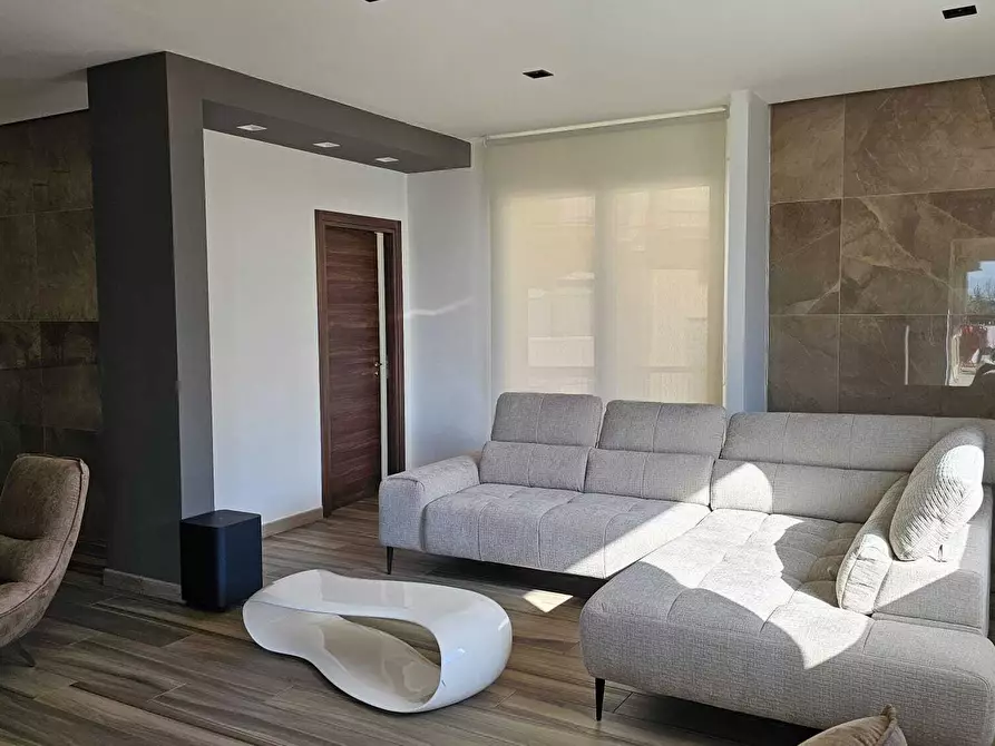 Immagine 41 di Villa in vendita  a Modica