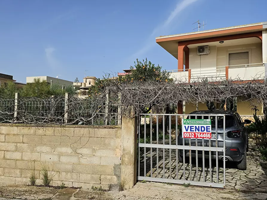 Immagine 2 di Villa in vendita  in Corso Mediterraneo 118 a Modica