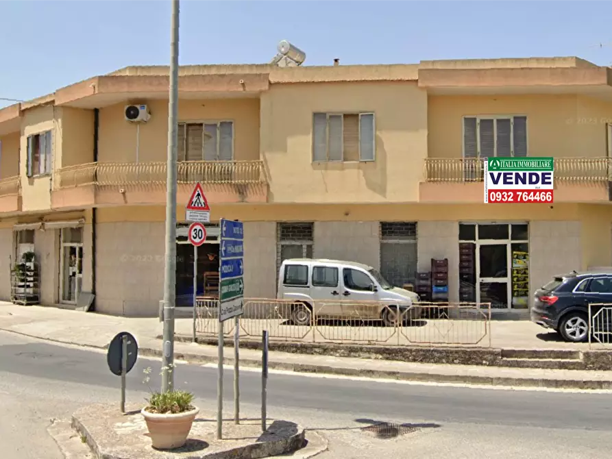 Immagine 11 di Appartamento in vendita  in Piazza Mulino 6 a Modica