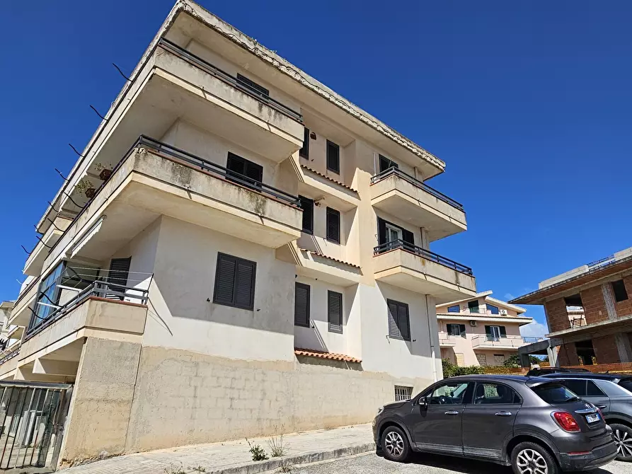 Immagine 1 di Appartamento in vendita  a Scicli