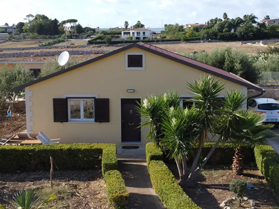 Immagine 1 di Villa in vendita  in Contrada Pirato Cava Maria 33/L a Modica