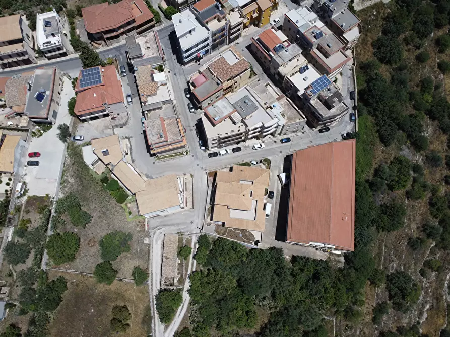 Immagine 50 di Villa in vendita  a Modica