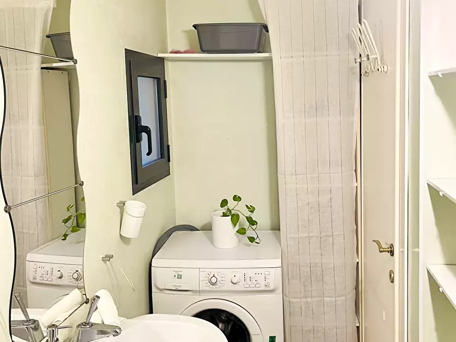 Immagine 34 di Bilocale in vendita  in Via Capo di Lucca 4 a Bologna