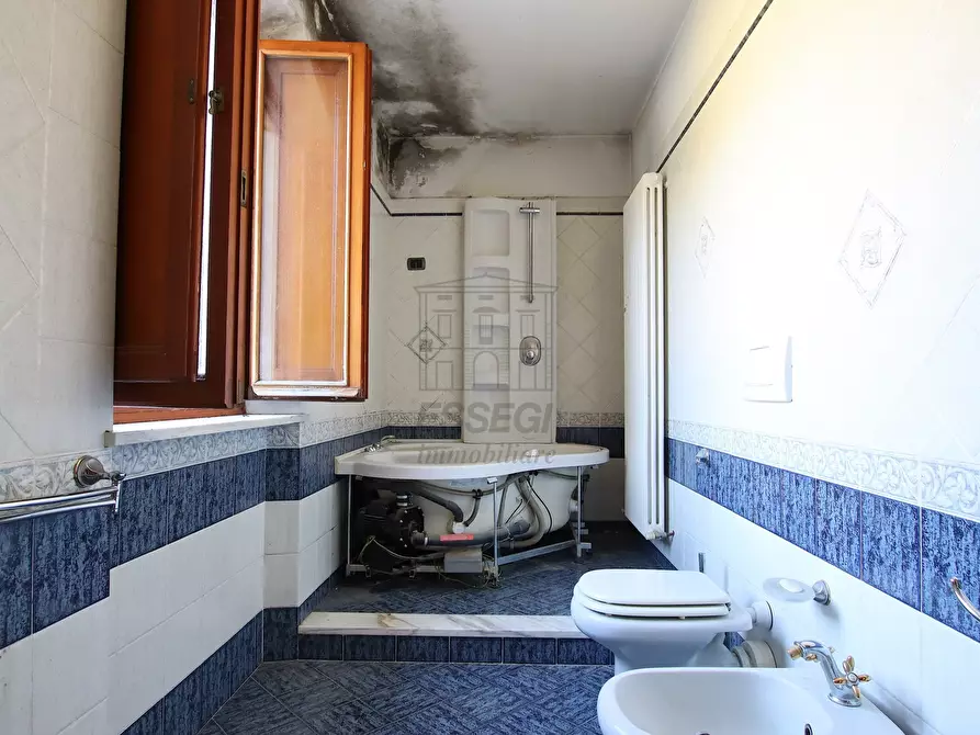 Immagine 38 di Rustico / casale in vendita  in Via Fraga Alta 1 a Capannori