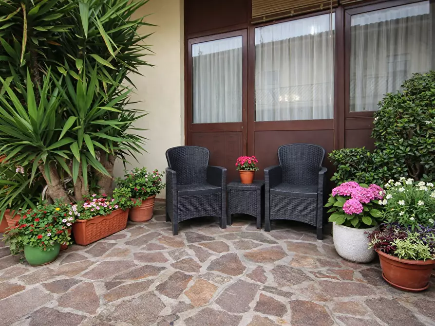 Immagine 1 di Villetta a schiera in vendita  in Via della Chiesa di Santa Maria a Colle 5 a Lucca