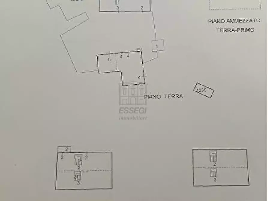 Immagine 30 di Rustico / casale in vendita  in Via Tofori a Capannori