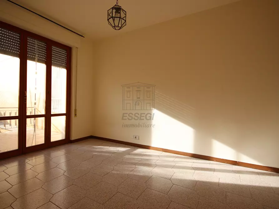 Immagine 10 di Villetta a schiera in vendita  in Via Delle Cornacchie 1016 a Lucca