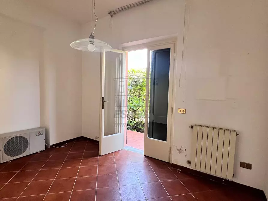 Immagine 11 di Casa indipendente in vendita  in Via del Fortino a Camaiore