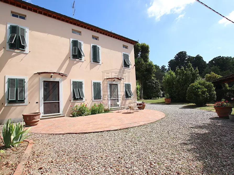 Immagine 25 di Villa in vendita  in Via di segromigno a Capannori