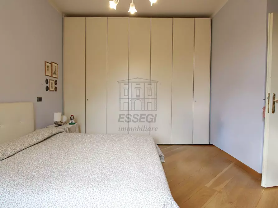 Immagine 29 di Villa in vendita  in Via dei Cotani 211 a Lucca