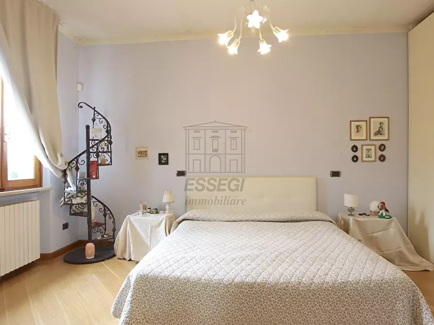 Immagine 30 di Villa in vendita  in Via dei Cotani 211 a Lucca