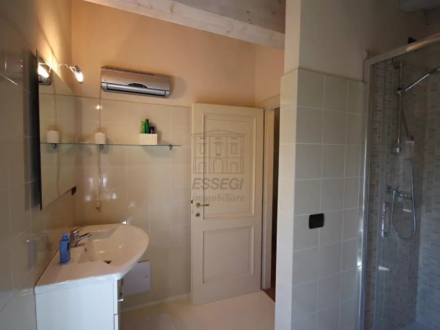 Immagine 30 di Rustico / casale in vendita  in Via dei Marzi 463 a Lucca