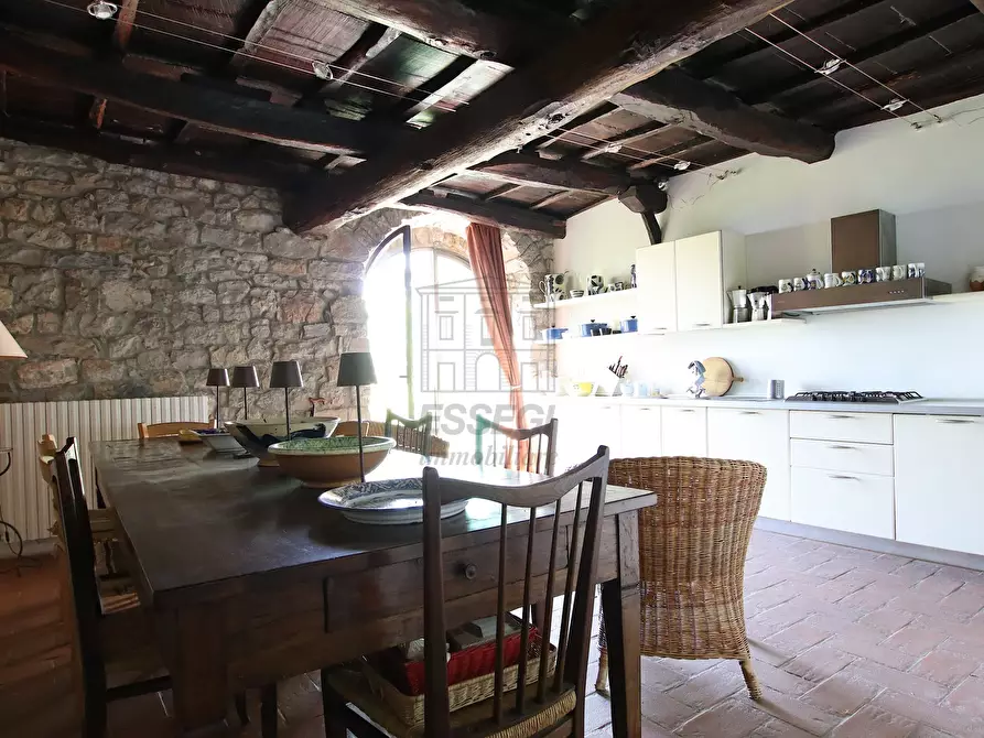 Immagine 17 di Rustico / casale in vendita  in S.v. di Partigliano 11/A a Lucca