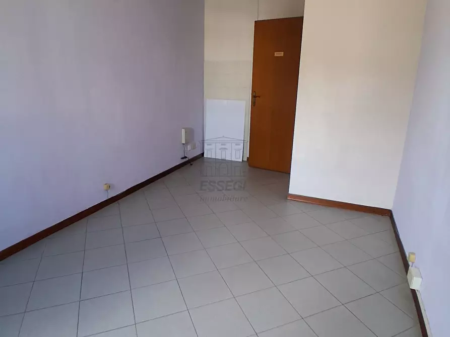 Immagine 3 di Ufficio in affitto  in Viale G. Puccini 1660 a Lucca