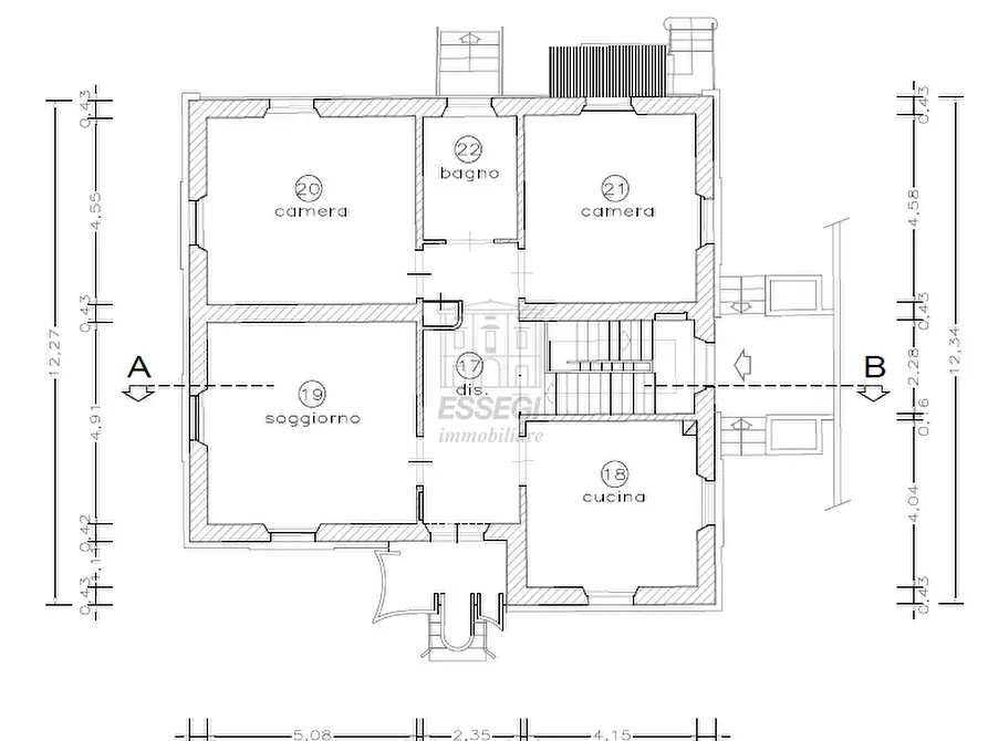 Immagine 38 di Villa in vendita  in via barsanti e matteucci a Lucca