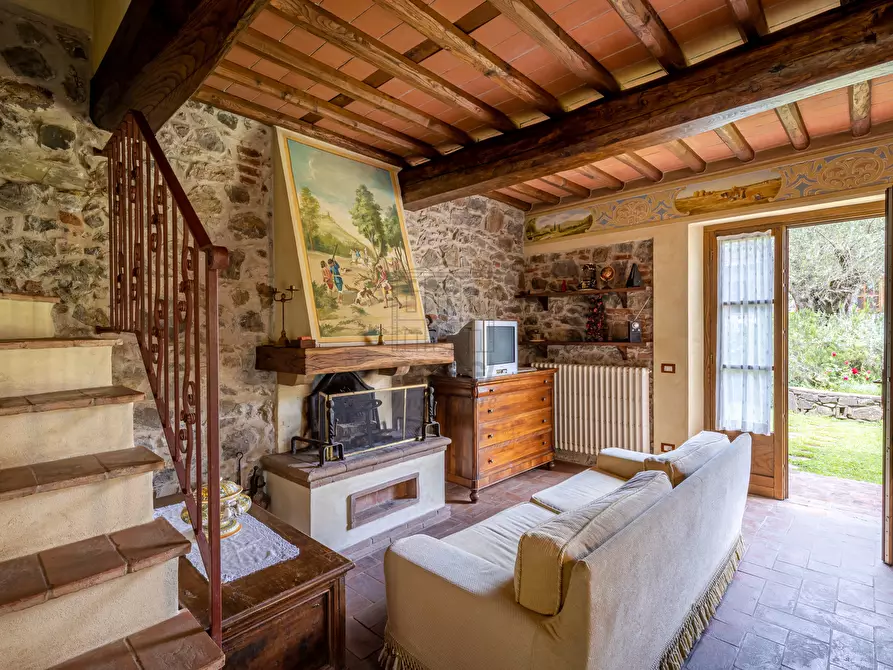 Immagine 40 di Villa in vendita  in via del maccennere a Lucca