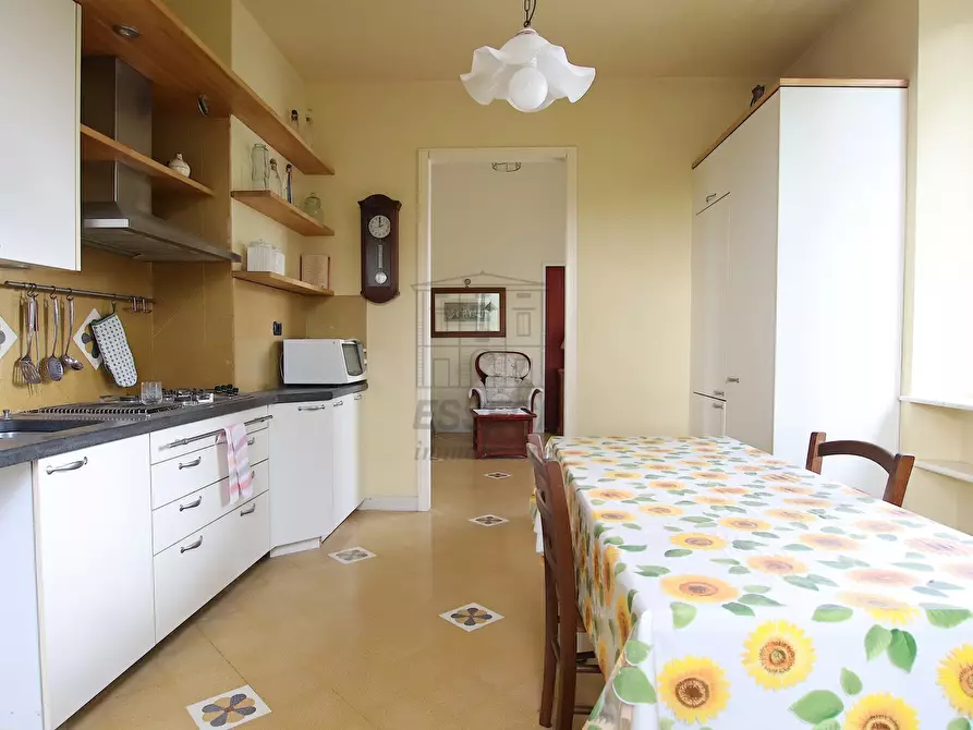 Immagine 21 di Villa in vendita  in traversa i 248 a Lucca