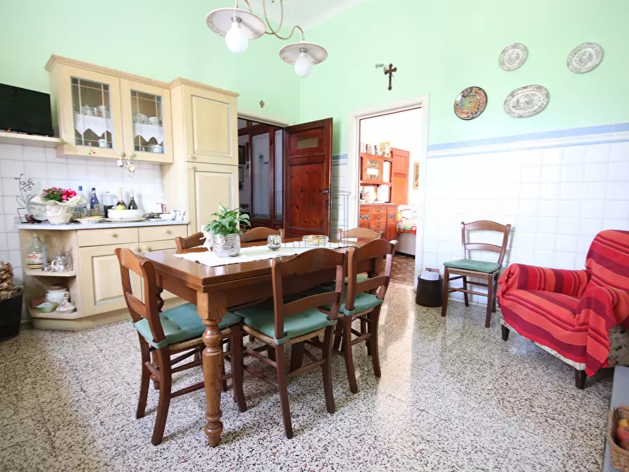 Immagine 10 di Villa in vendita  in Via Traversa di Parezzana 1 a Capannori