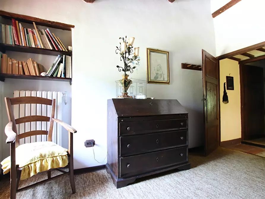 Immagine 80 di Rustico / casale in vendita  in Via della Chiesa di Gragnano a Lucca