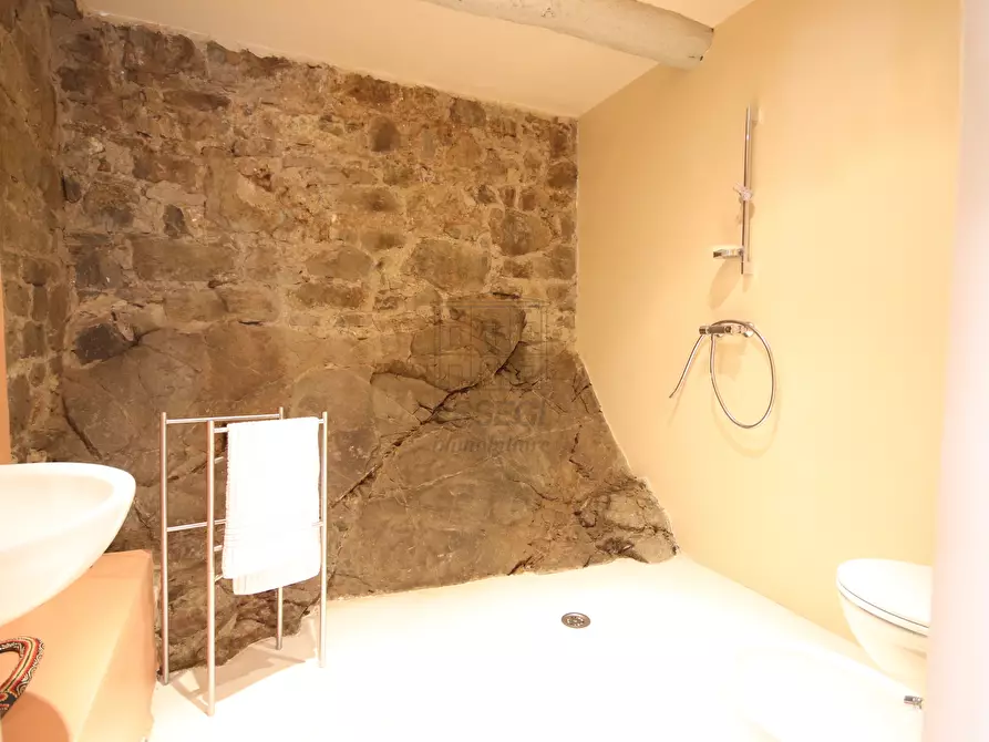 Immagine 23 di Rustico / casale in vendita  in Località Lastrico 7 a Pescaglia