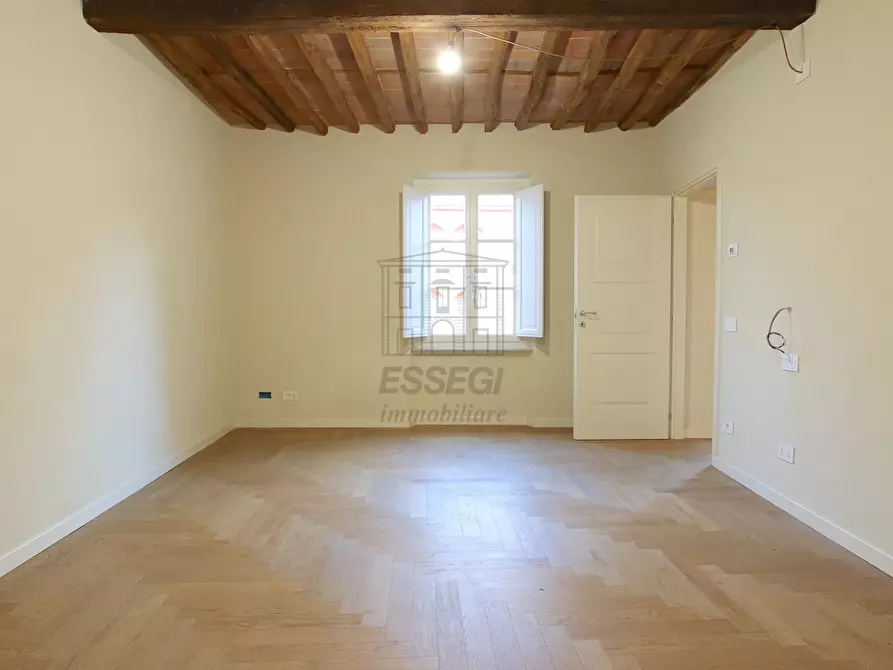 Immagine 5 di Appartamento in vendita  in Piazza San Giusto a Lucca