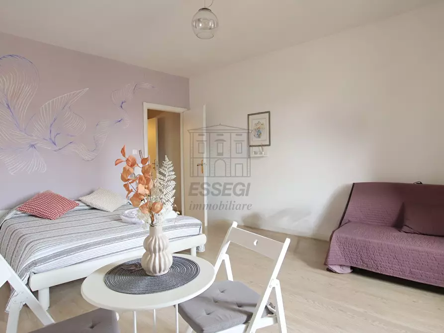 Immagine 15 di Appartamento in vendita  in Via Fillungo 113 a Lucca