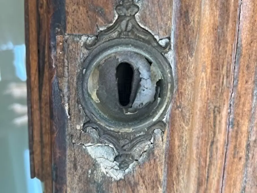 Immagine 18 di Locale commerciale in vendita  in Via Mordini a Lucca