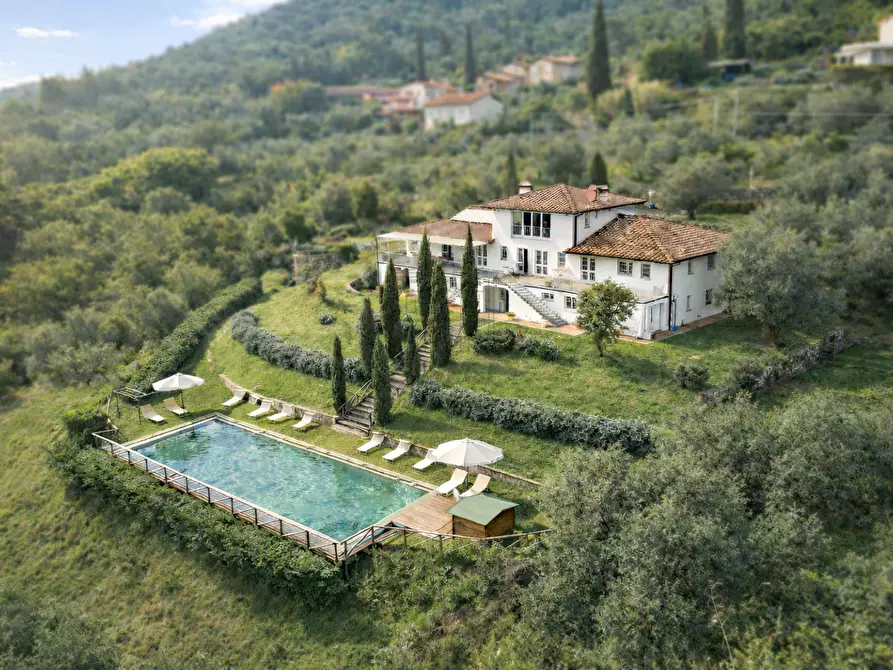 Immagine 23 di Villa in vendita  in Via della Chiesa X 466 a Lucca