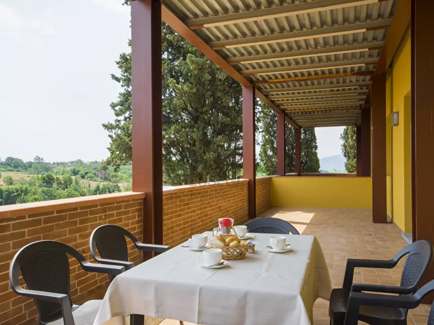 Immagine 38 di Rustico / casale in vendita  in Via di Montecarlo 59 a Lucca