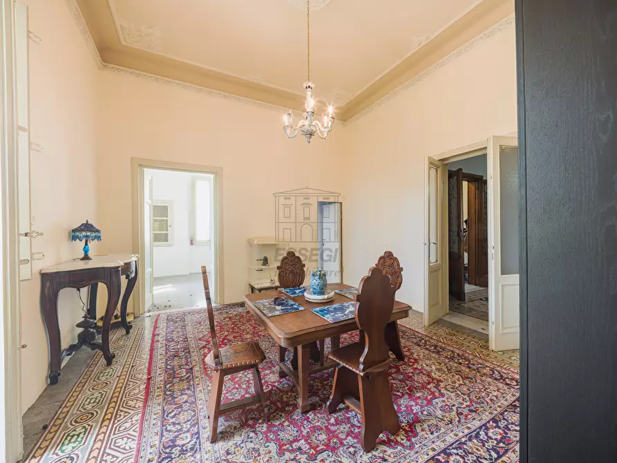Immagine 68 di Villa in vendita  a Lucca