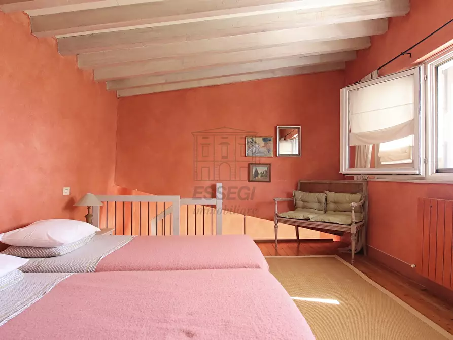 Immagine 44 di Rustico / casale in vendita  in Via di Mastiano e Gugliano 1024 a Lucca