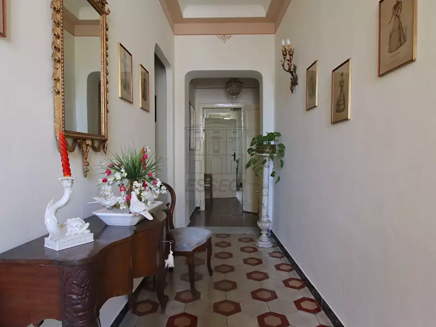 Immagine 5 di Appartamento in vendita  in Piazzale Giuseppe Verdi 1 a Lucca