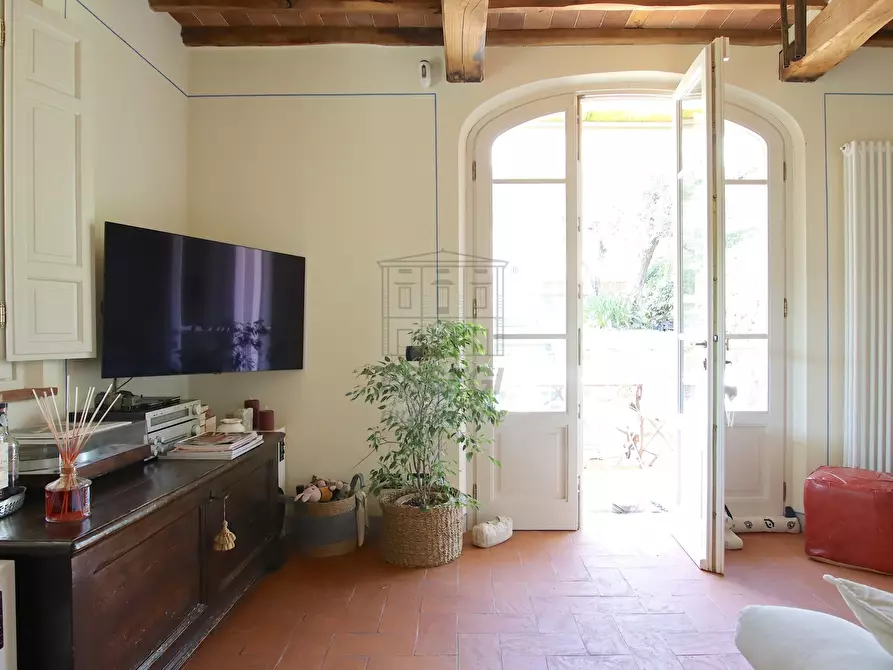 Immagine 16 di Rustico / casale in vendita  a Lucca