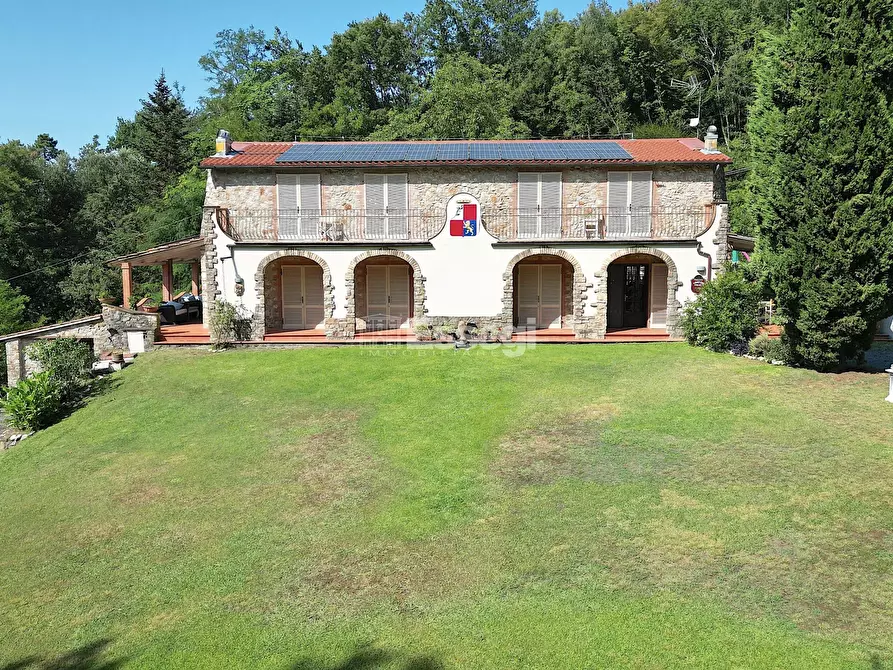 Immagine 40 di Rustico / casale in vendita  in SP1 a Pescaglia