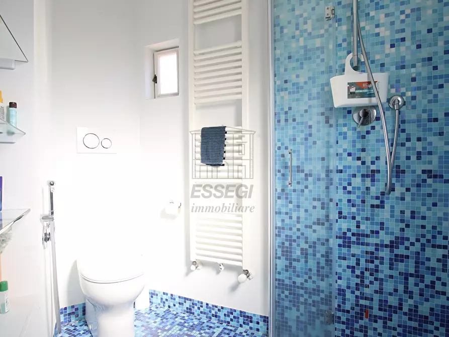 Immagine 26 di Appartamento in vendita  in Piazza del Salvatore 7 a Lucca