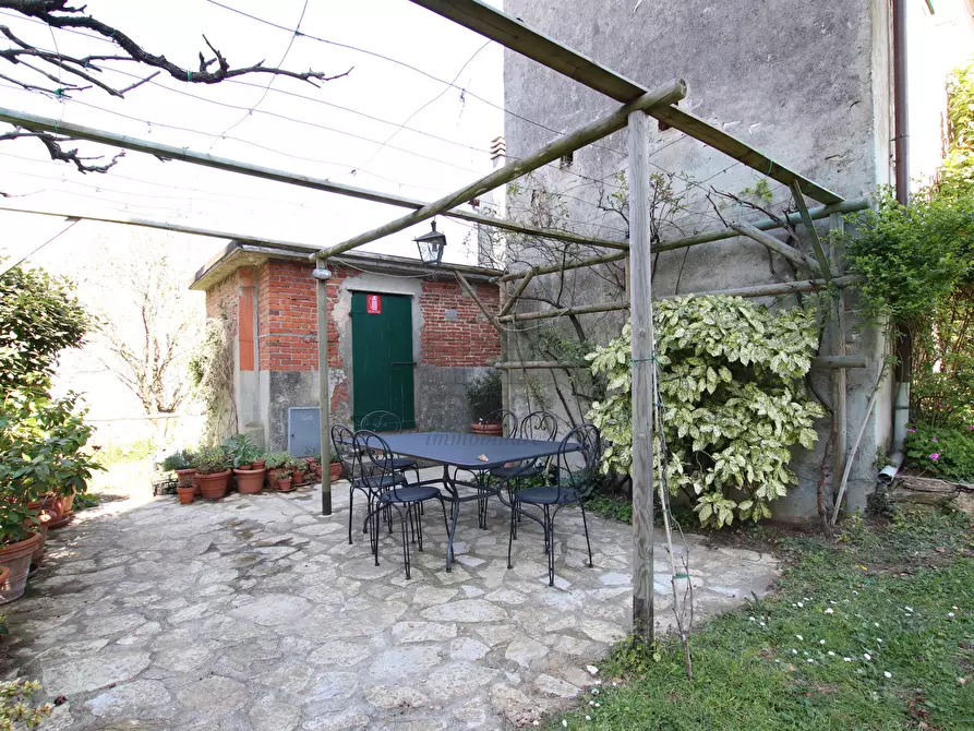 Immagine 44 di Rustico / casale in vendita  in Via del Borgo 55 a Lucca