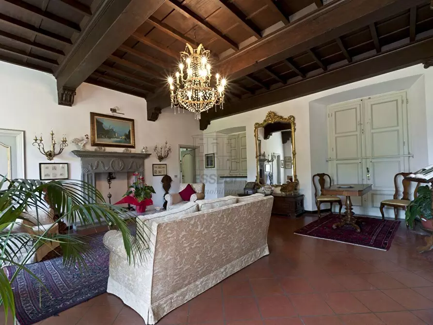 Immagine 17 di Villa in vendita  in Viale Umberto I 148 a Bagni Di Lucca