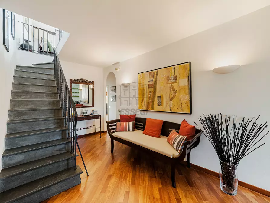 Immagine 17 di Appartamento in vendita  in Via della Zecca a Lucca