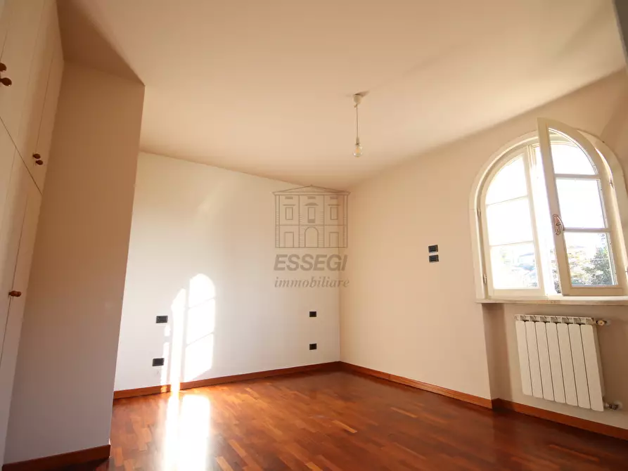 Immagine 10 di Appartamento in vendita  in Via dei Dorini a Lucca