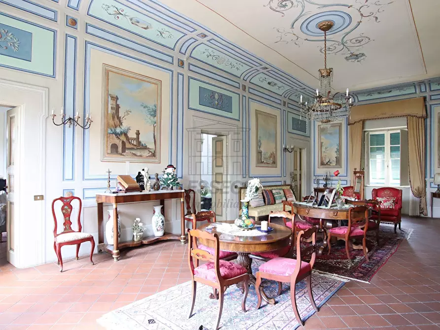 Immagine 10 di Villa in vendita  in Via dei Gambarini a Lucca