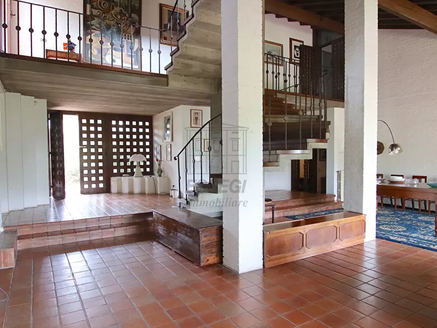 Immagine 15 di Villa in vendita  in Via della Chiesa di Gragnano a Capannori