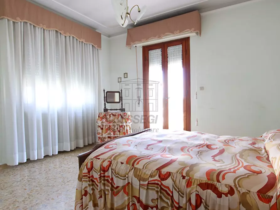 Immagine 15 di Villa in vendita  in Via dell'Ave Maria 106 a Lucca